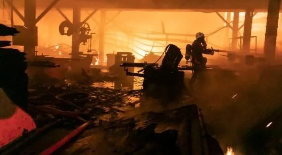 Mobilya fabrikası yangınında 4 kişi öldü!