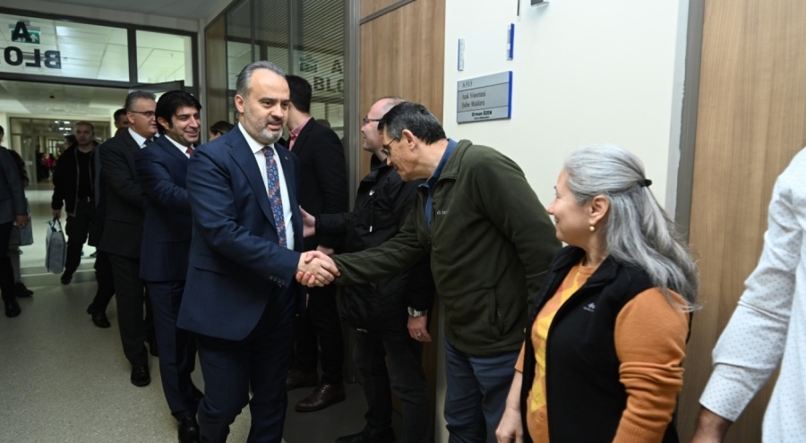 Bursa Büyükşehir Belediyesi çalışanları bayramlaştı