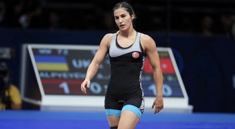 Buse Tosun Çavuşoğlu, Avrupa Güreş Şampiyonası'nda finale yükseldi