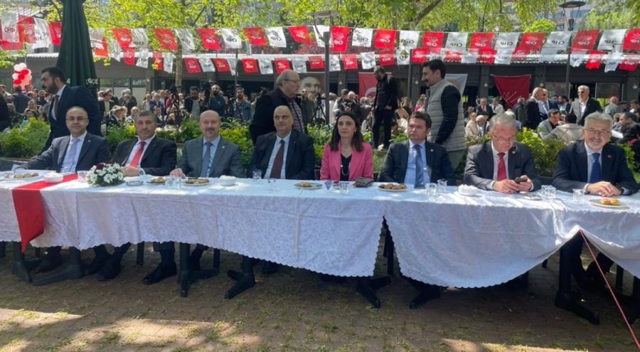 Turgut Özkan: 'Halkımız rahat nefes almak istiyor'