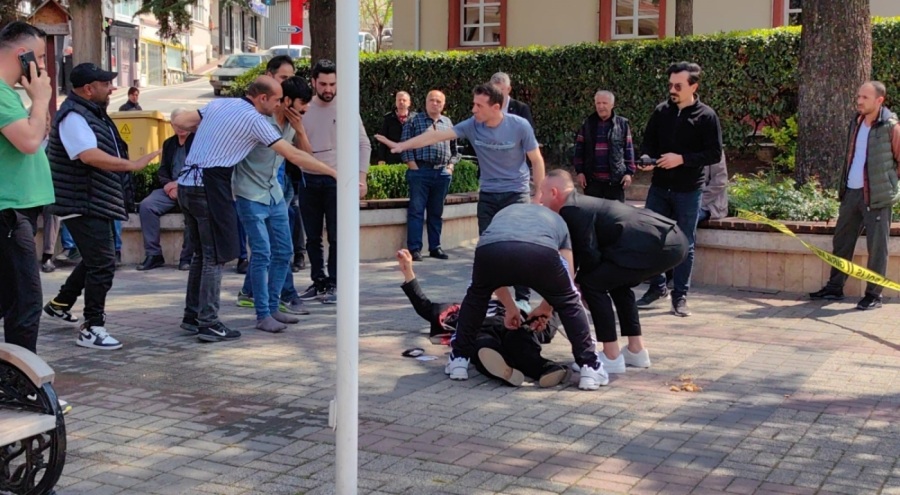 Bursa'da babasını yaralayan şahısların babasına kurşun yağdırdı
