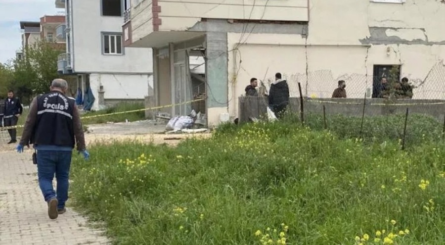 Adıyaman'da boş arazide erkek cesedi bulundu