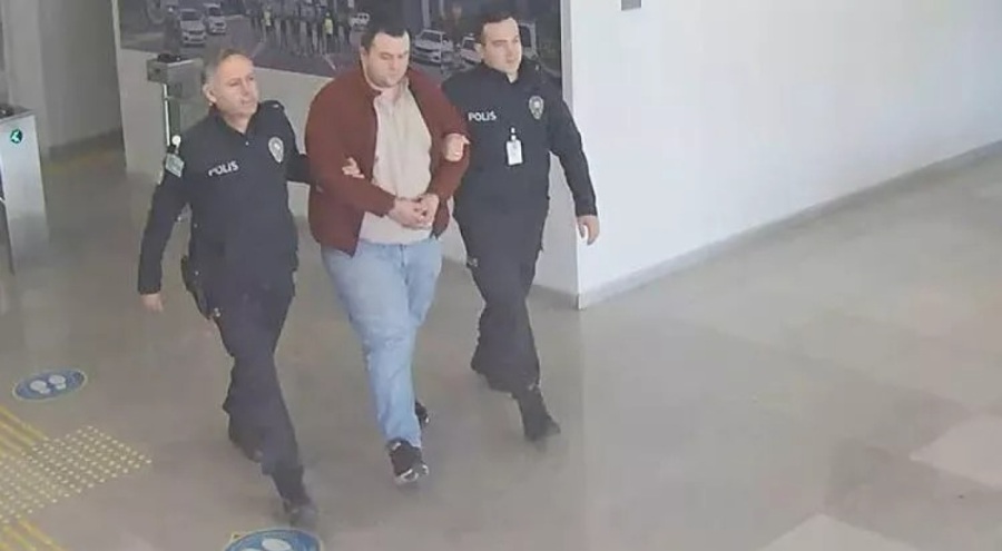 30 ayrı suçtan aranan şüpheli İstanbul Havalimanı'nda yakayı ele verdi