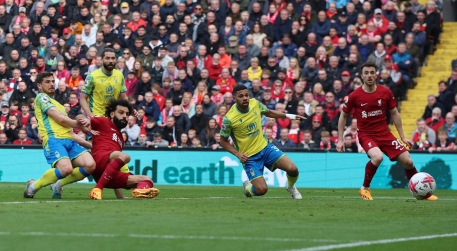 Liverpool, Nottingham Forest'i  3-2 yendi