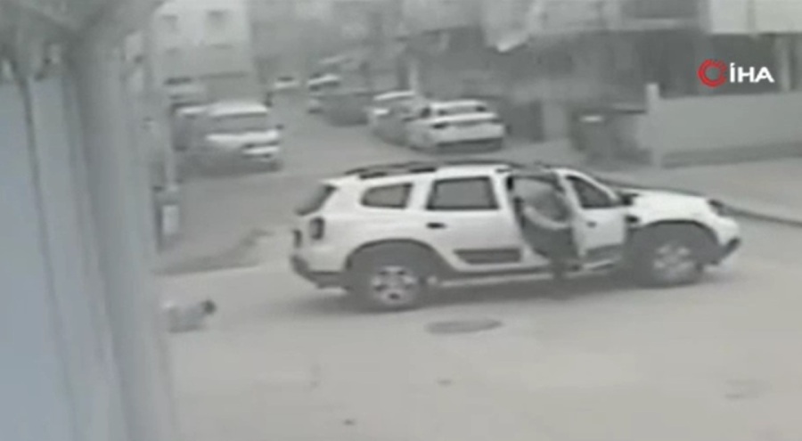 Bursa'da cip yola fırlayan çocuğun üzerinden geçti
