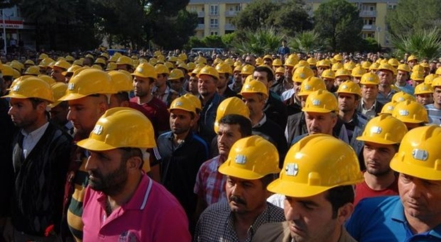 Kamu işçisine yapılacak maaş zammının 1 Mayıs'tan öncesi belirlenmesi bekleniyor