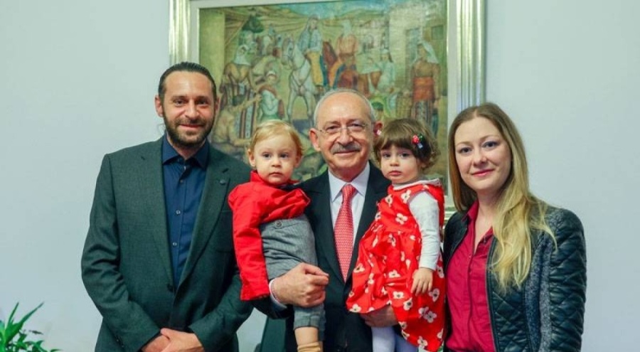 Kılıçdaroğlu, 23 Nisan'da torunlarıyla bir araya geldi