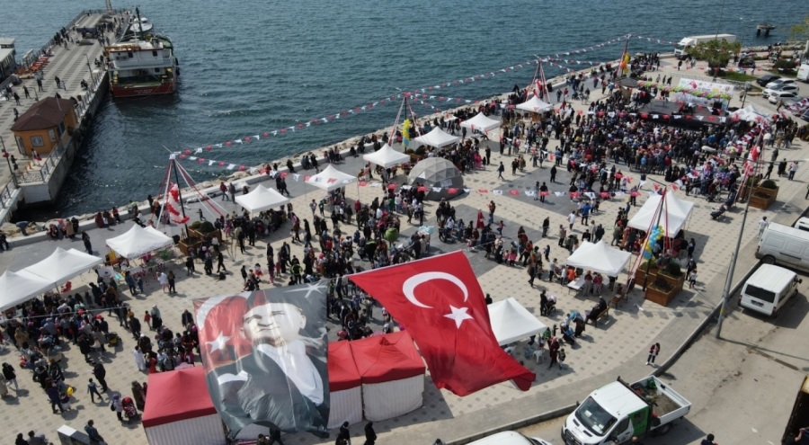 Bursa Gemlik'te 23 Nisan etkinliklerle kutlandı