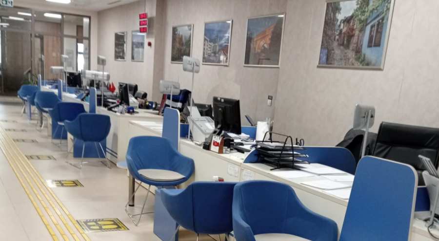 Bursa Büyükşehir Belediyesi'nde hayat durdu: "Sahibinden günlük kiralık belediye"