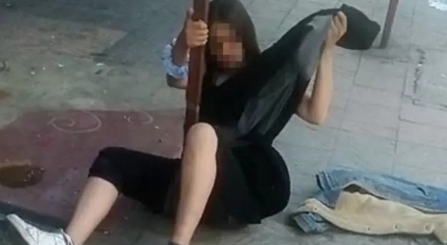 18 yaşındaki uyuşturucu etkisindeki kızın içler acısı hali... Polisler güçlükle ikna etti