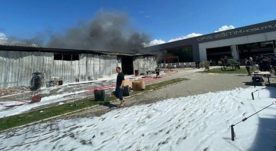 Kahramanmaraş'ta fabrika yangını