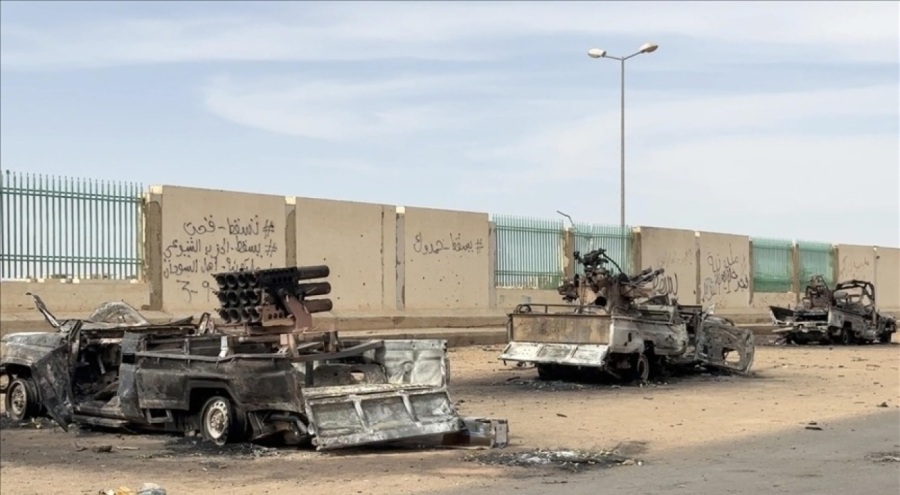 Avrupa Birliği vatandaşları ve diplomatları Sudan'dan tahliye ediliyor