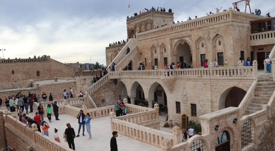 Midyat'ı bayram tatilinde 30 bin kişi ziyaret etti