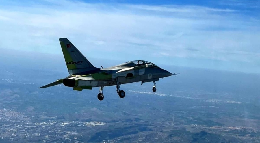 Hürjet ilk uçuşunu gerçekleştirdi