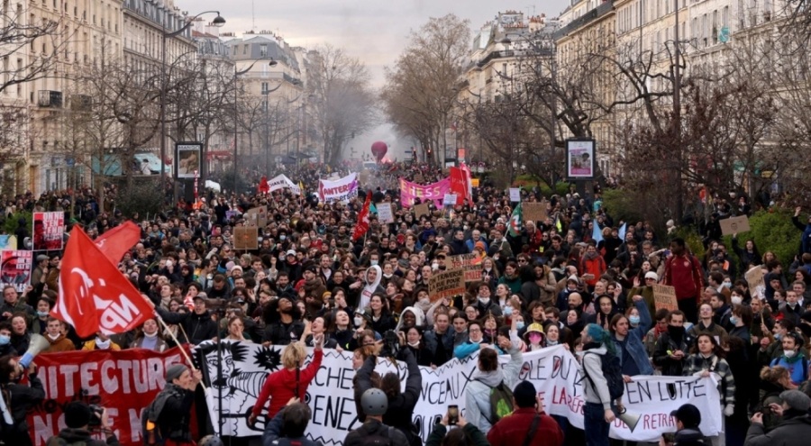 Fransa'da vatandaşları sokağa döken reform eylülde yürürlüğe girecek