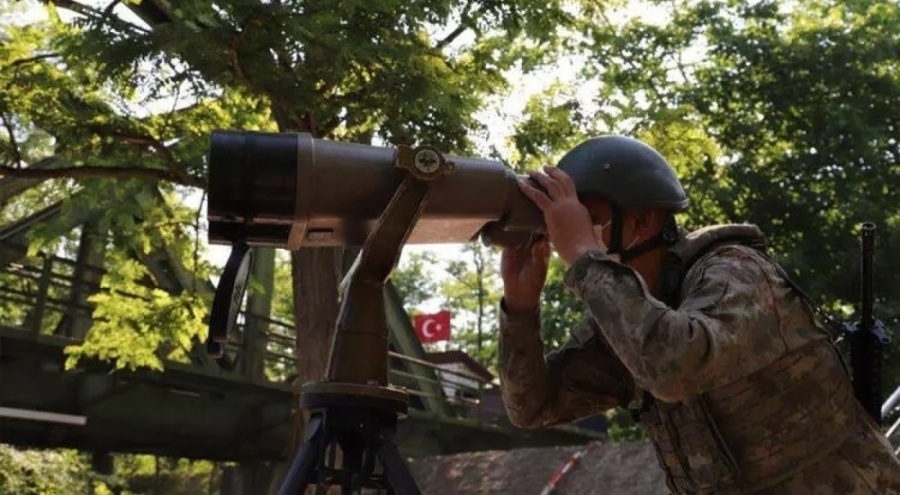 MSB duyurdu: Sınırdan kaçak girmeye çalışan 3 kişi yakalandı