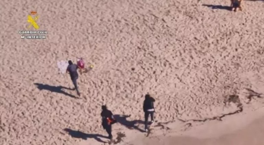 Uyuşturucu taşıyan tekneye İspanyol polisinden takip