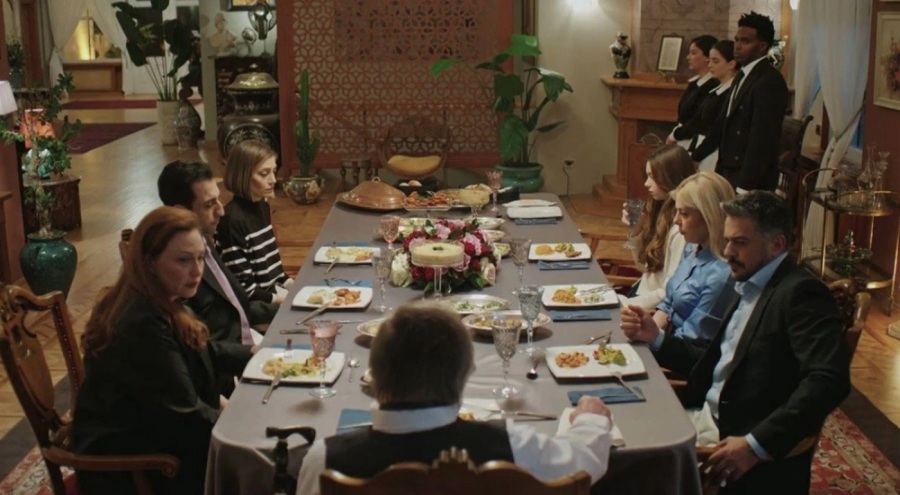 Yalı Çapkını dizisinden bir aşk haberi daha geldi!