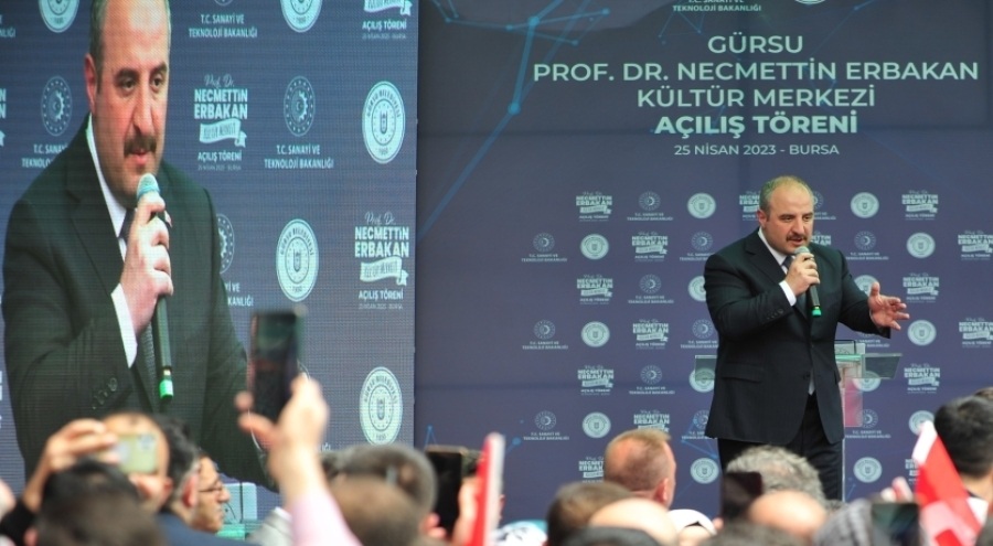Bakan Varank, Bursa'da Necmettin Erbakan Kültür Merkezi'ni hizmete açtı