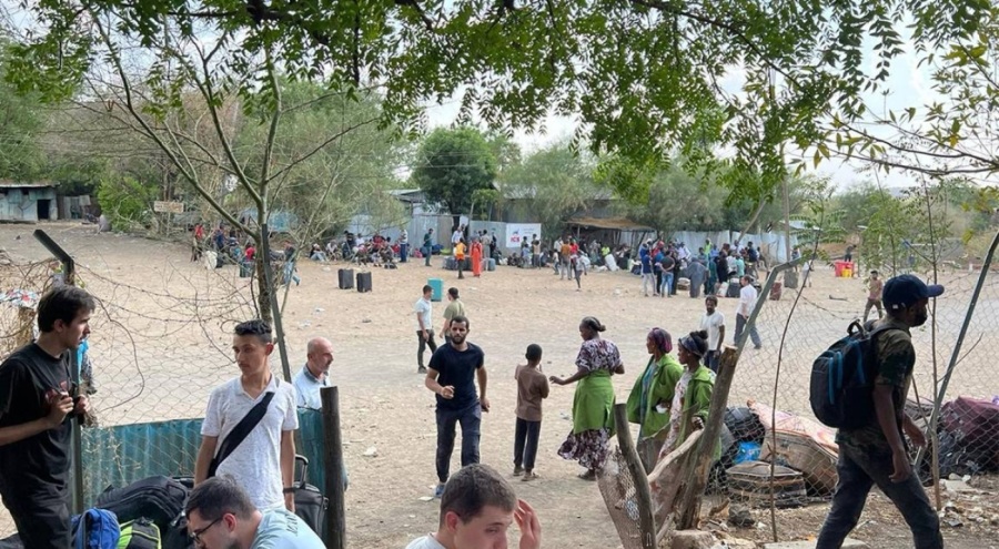 Sudan'da bulunan Türk vatandaşları tahliye ediliyor