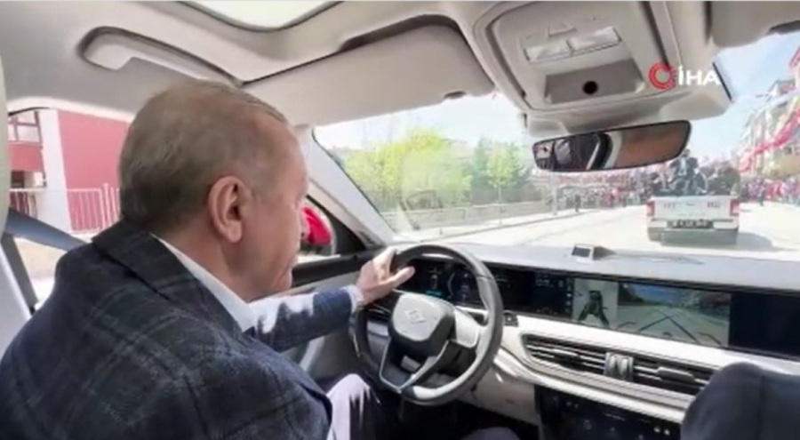 Cumhurbaşkanı Erdoğan'a Bursa'da sevgi seli