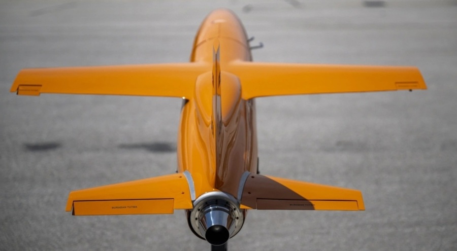 Yüksek hızlı hedef uçak Süper Şimşek hakkında bilgi verildi