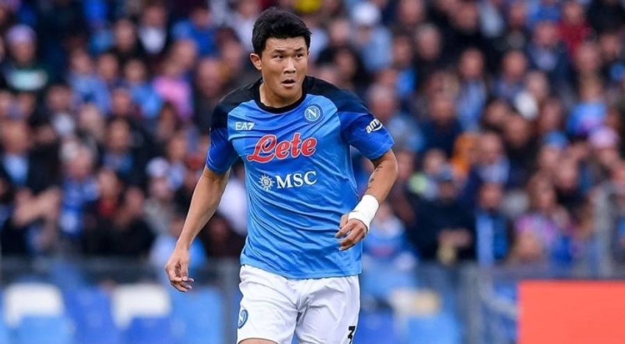 Manchester City'nin patronu gözüne Kim Min-Jae'yi kestirdi