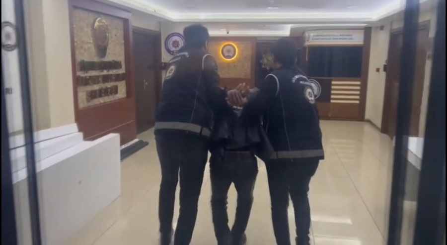 Meral Akşener'e hakaret eden şüpheli yakalandı