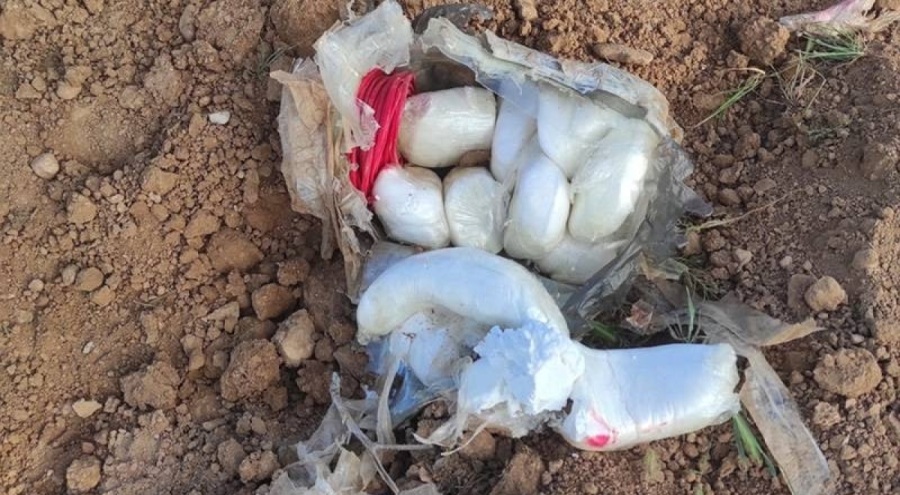 Şanlıurfa'da toprağa gömülü patlayıcı bulundu