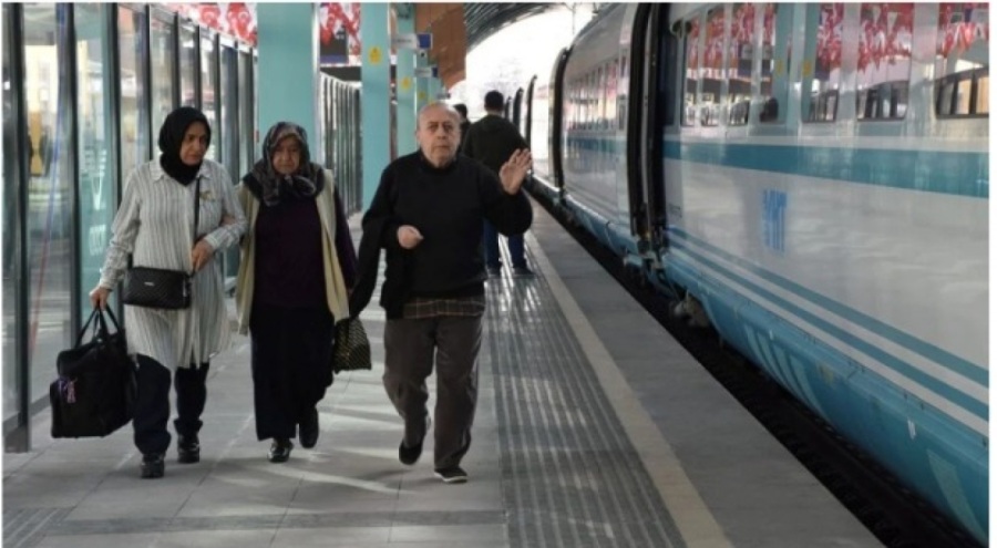 Ankara-Sivas Yüksek Hızlı Treni, ilk ücretsiz seferini yaptı