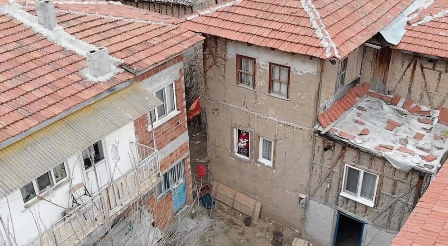 İnternette video izleyerek öğrendi, yeteneğini paraya çevirdi! Köyden Almanya'ya açıldı