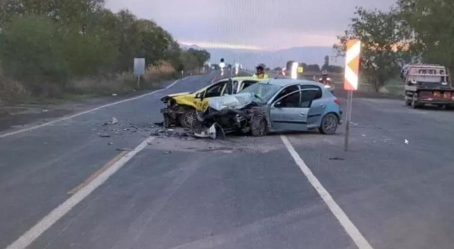 Otomobille çarpışan taksideki Azerbaycanlı kadın hayatını kaybetti