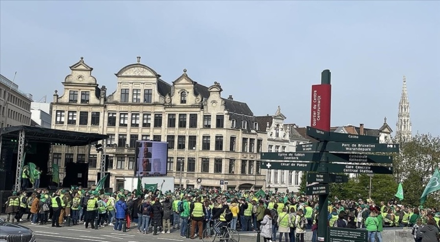 Belçika'da öğretmenler greve gitti, eğitim sistemini protesto etti