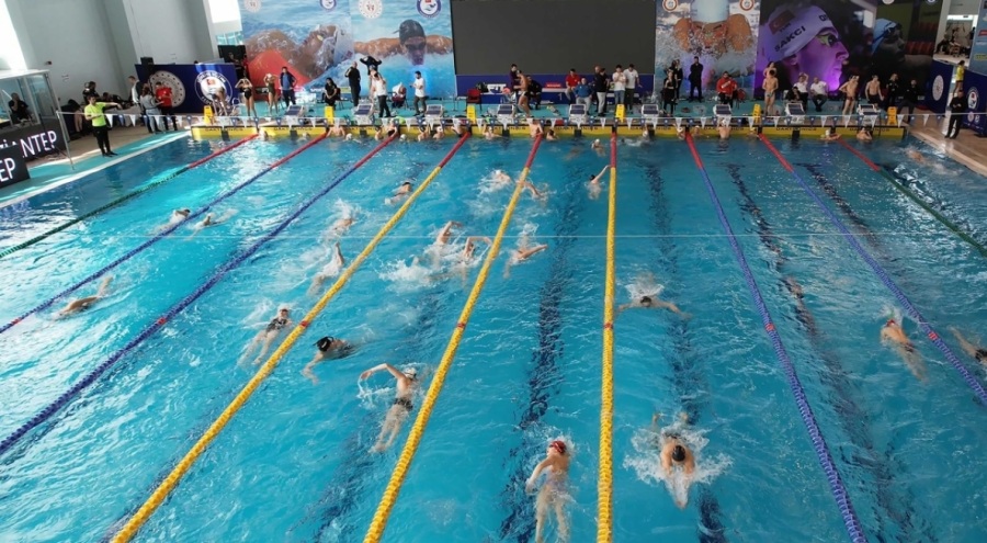 Yüzmede milli takım ve olimpiyat seçmeleri başladı