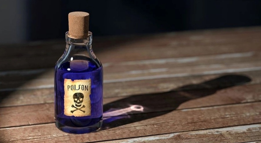 Eski sevgilisi ve 11 arkadaşını siyanürle zehirleyerek öldürme suçundan tutuklandı