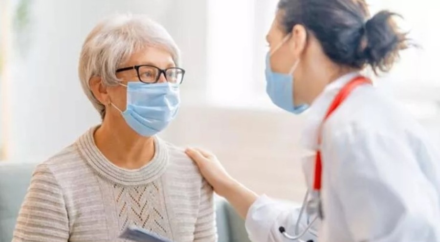 Yaşlıların yılda 1 kez check up yaptırması gerekiyor