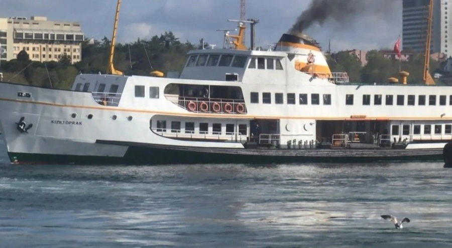 İstanbul'da tüm vapurlarda düdük çalma eylemi