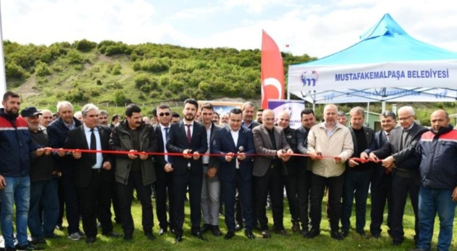 Bursa'da  arı pazarı kuruldu