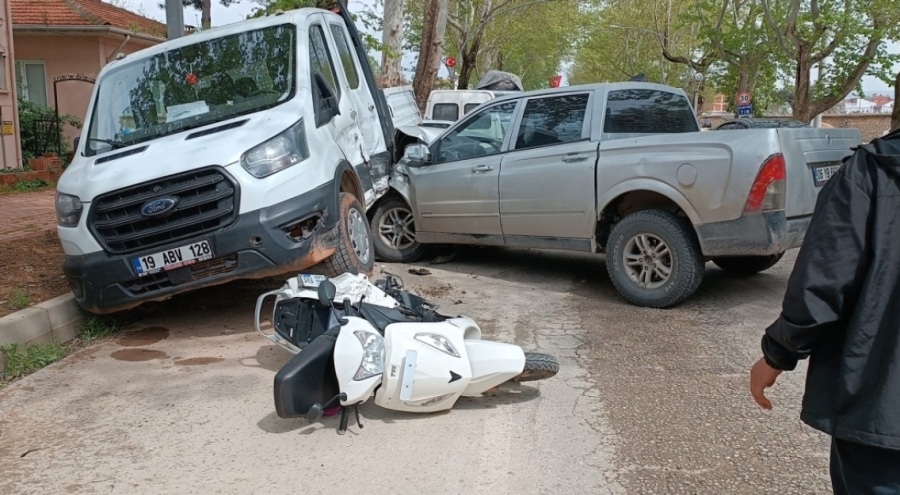 Bursa'da zincirleme kaza! Yaya öldü, motosiklet sürücüsü yaralandı