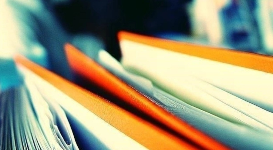 Kraliyet Donanması'na ait "hassas belgeler" bar tuvaletinde bulundu!