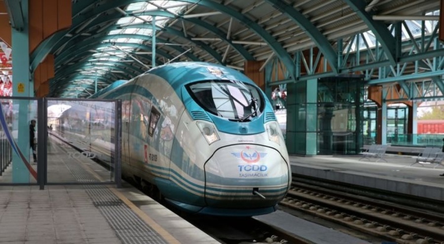 Ankara-Sivas Hızlı Tren Hattı'ndaki ücretsiz biletler tükendi