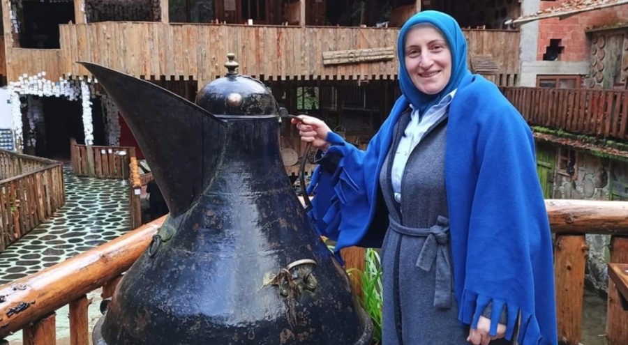 Kuşlara ekmek atmaya giden kadın yaşamını yitirdi