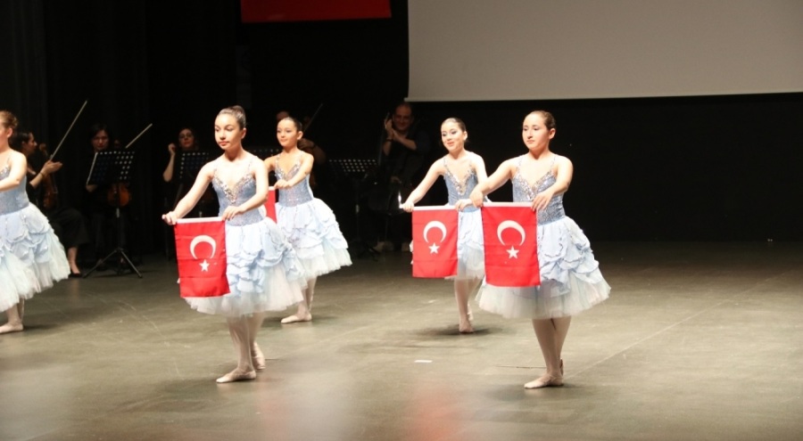 TMMOB Mimarlar Odası Bursa Şubesi 23 Nisan'ı muhteşem konserle kutladı