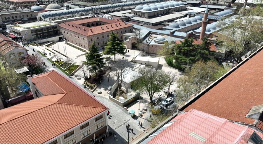 Bursa'da Ertuğrulbey Meydanı açıldı