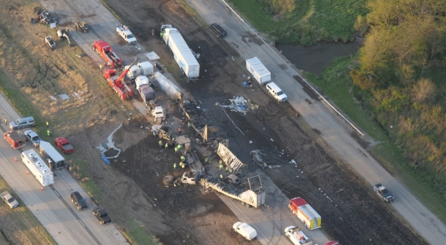 ABD'de 72 araç zincirleme kaza yaptı!