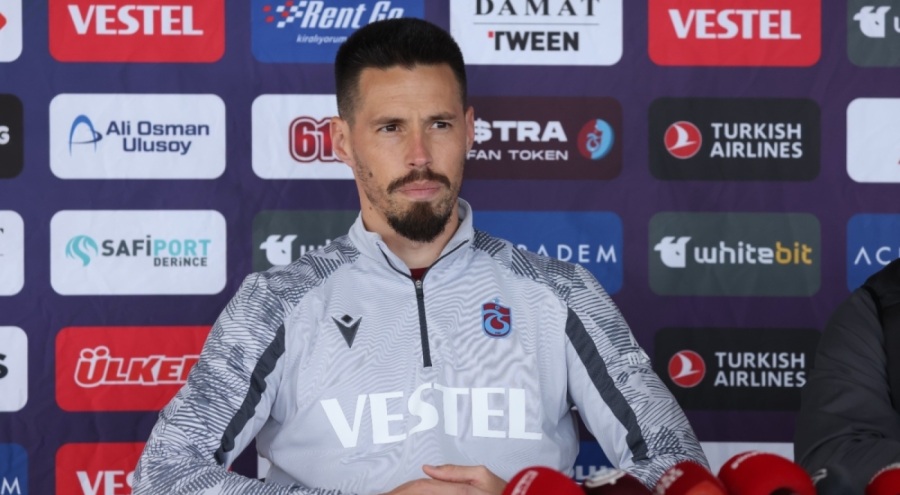 Trabzonsporlu Hamsik: 3 kez hoca değişti, bu durum kolay değil