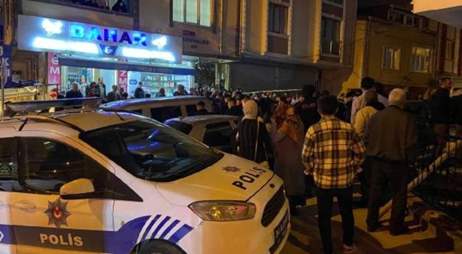 Baba silahla oğlunun başına ve göğsüne ateş ederek öldürdü