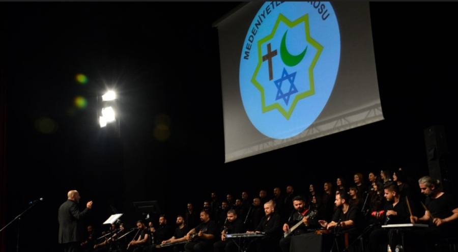 BUSADER'den depremzedelerin eğitimi yararına yardım konseri