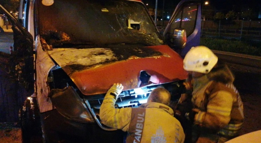 CHP'nin seçim aracı yandı: Kundaklama şüphesi