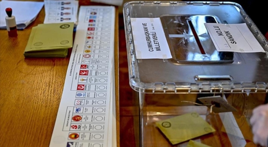 Romanya'da 14 Mayıs seçimleri için oy kullanma işlemi başladı